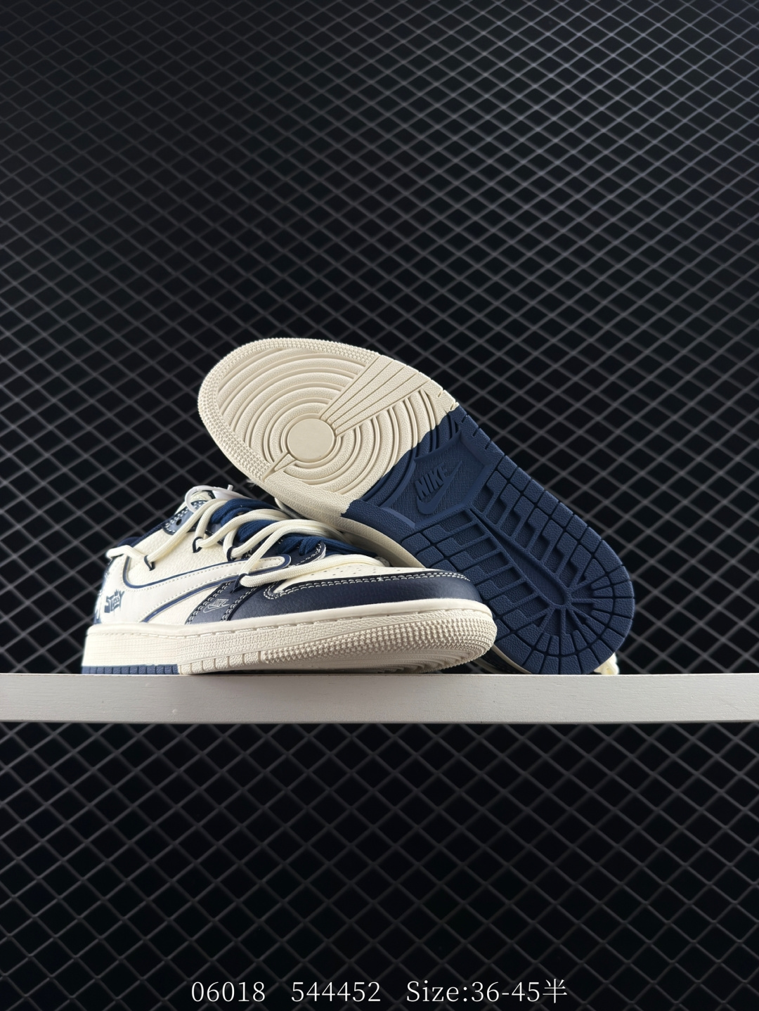 Nike Air Jordan 1 x Travis Scott AJ1